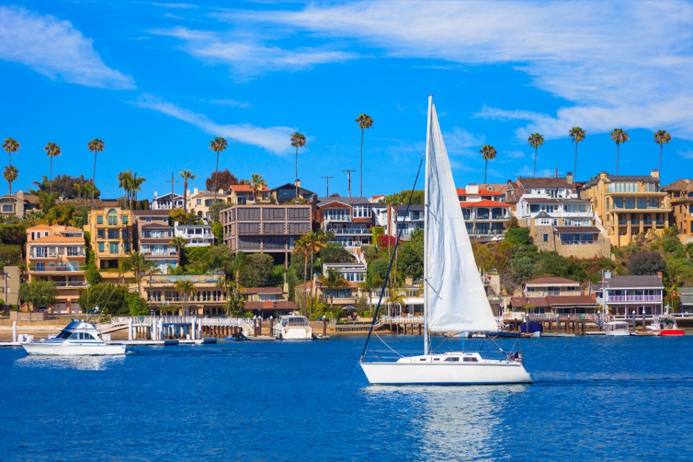 Recreational sailboat